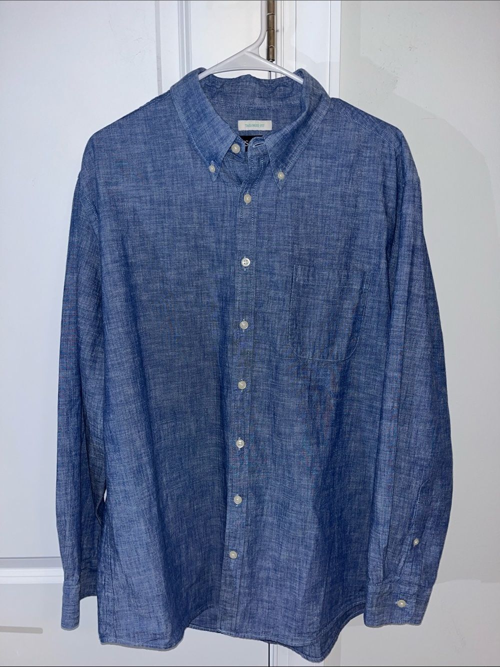 Jos A Bank Blue travelers 100% cotton chambray LS summer tailored fit shirt L